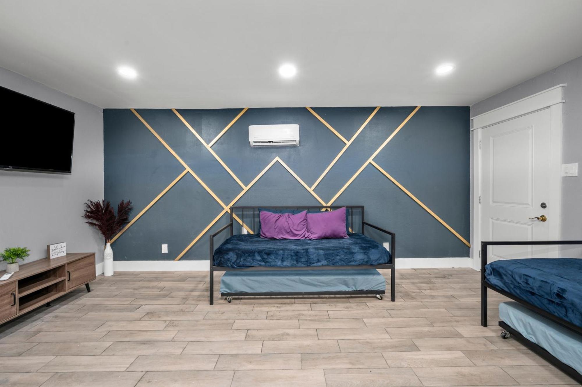 Comfortable 2Br Uptown Escape With Free Park Χιούστον Εξωτερικό φωτογραφία