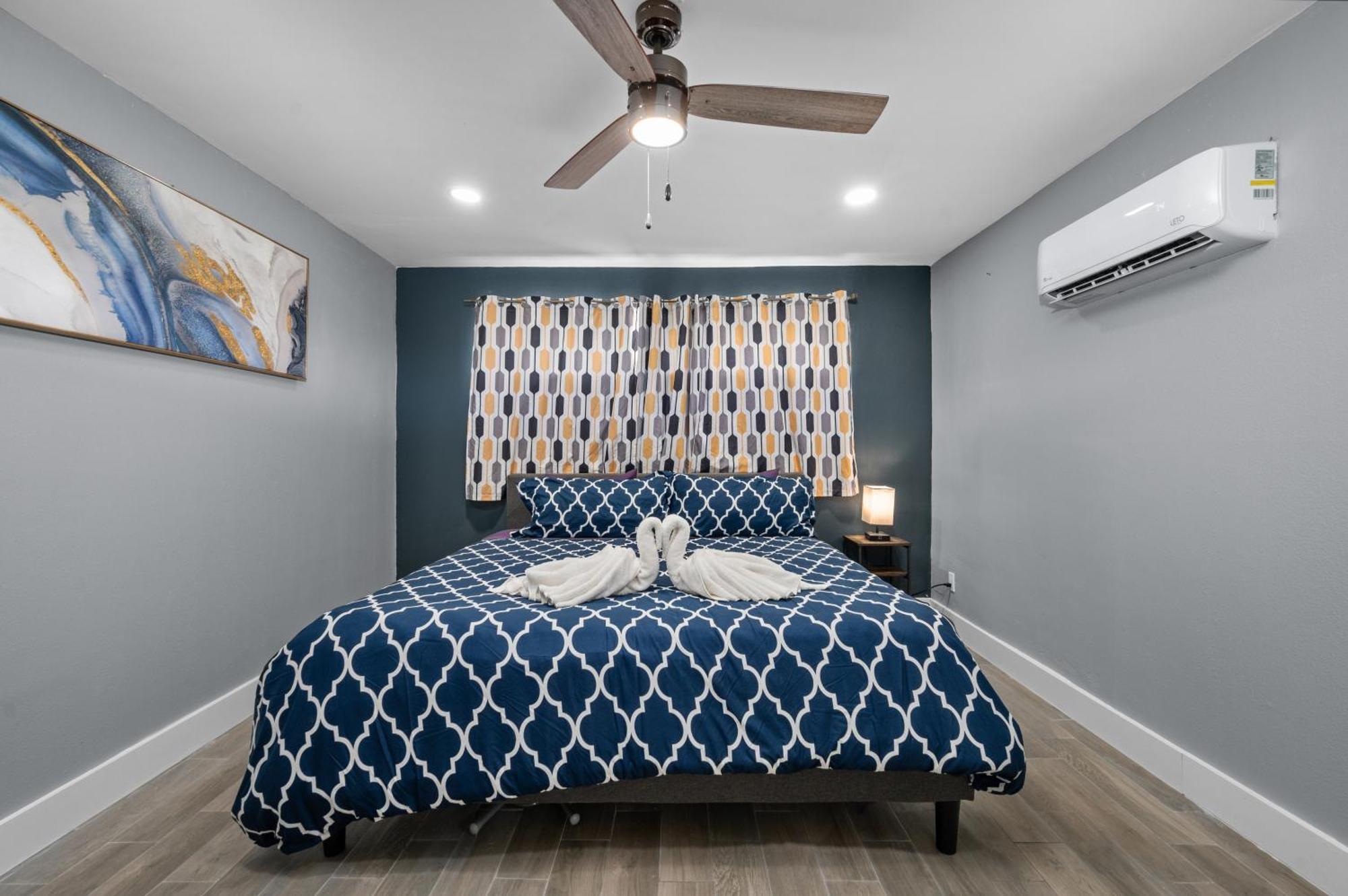 Comfortable 2Br Uptown Escape With Free Park Χιούστον Εξωτερικό φωτογραφία